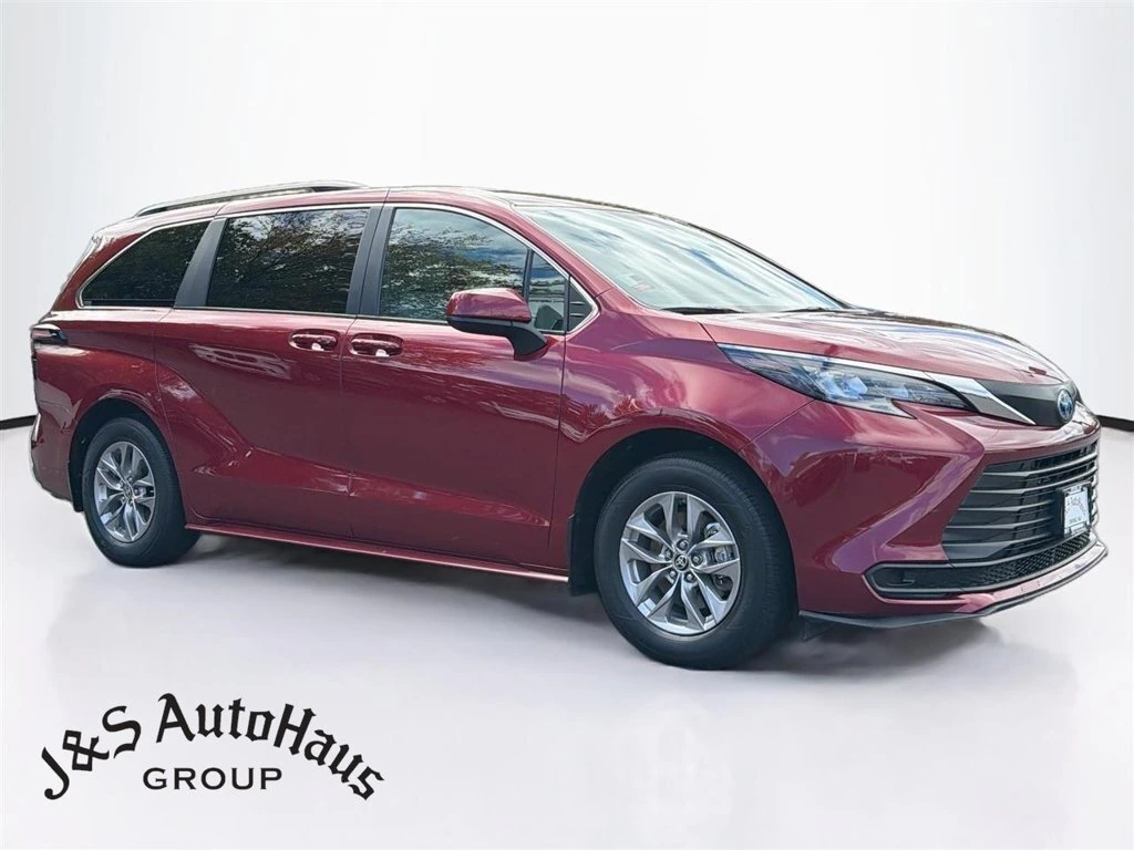 2025 Toyota Sienna