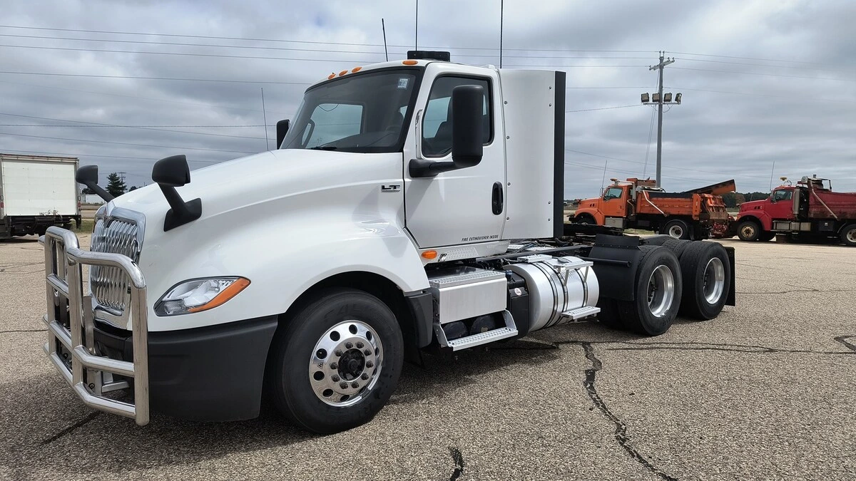 2018 International LT in Chippewa Falls, WI