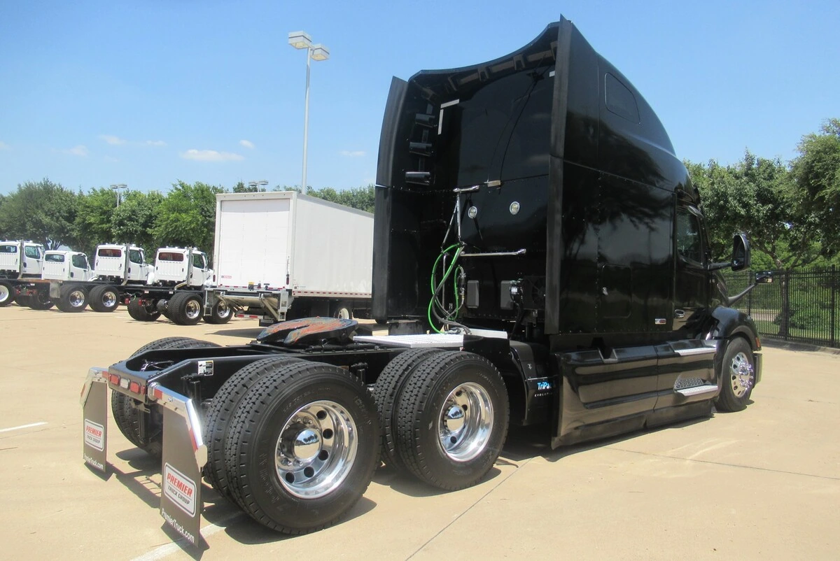 2023 Peterbilt 579 — photo 4