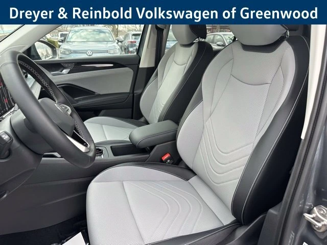 2026 Volkswagen Tiguan SE - Photo 24