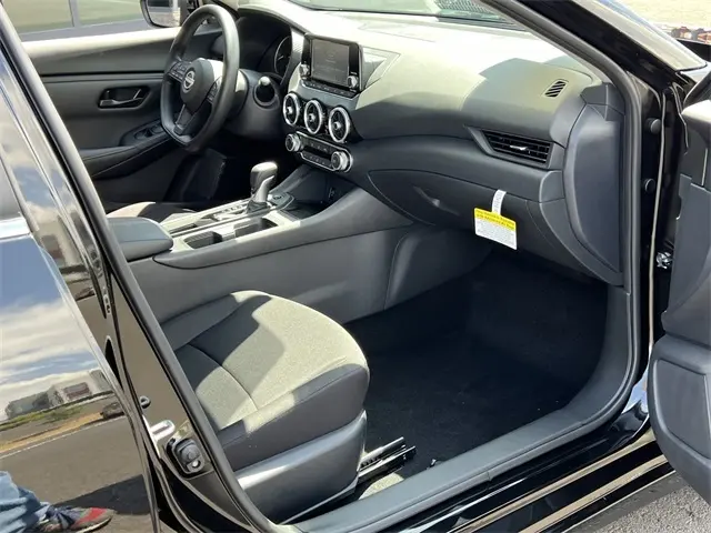 2025 Nissan Sentra S photo 22