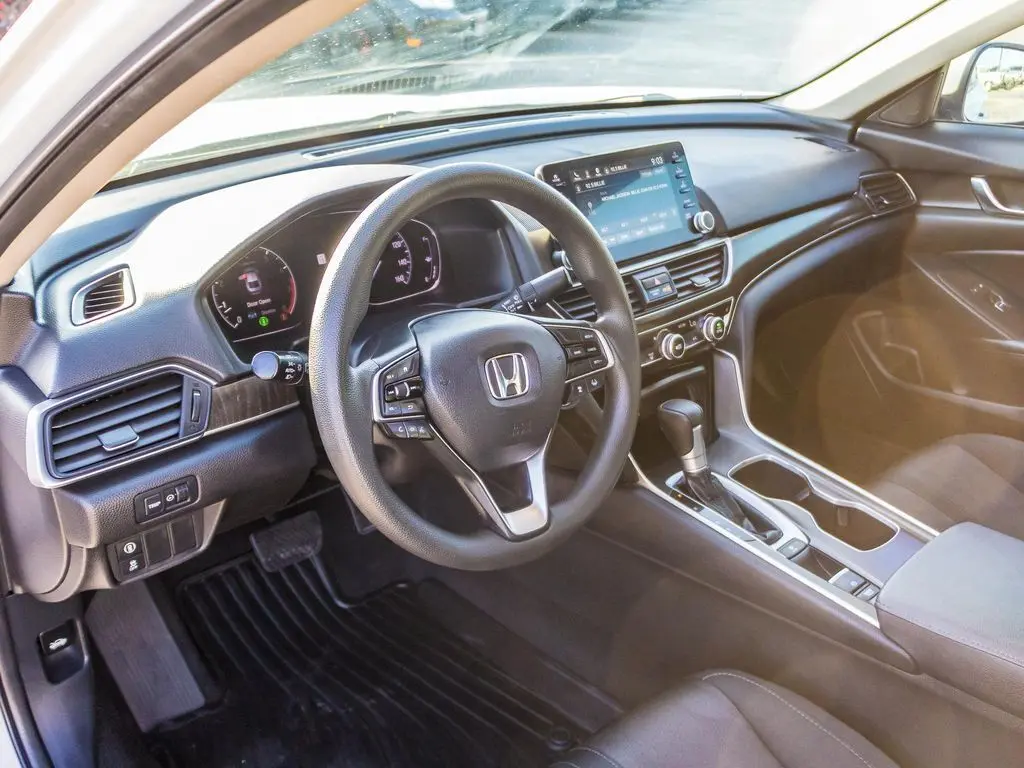 2019 Honda Accord EX photo 26
