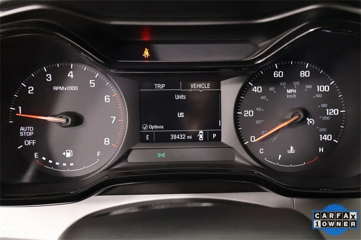 2024 Chevrolet Trax LS photo 4