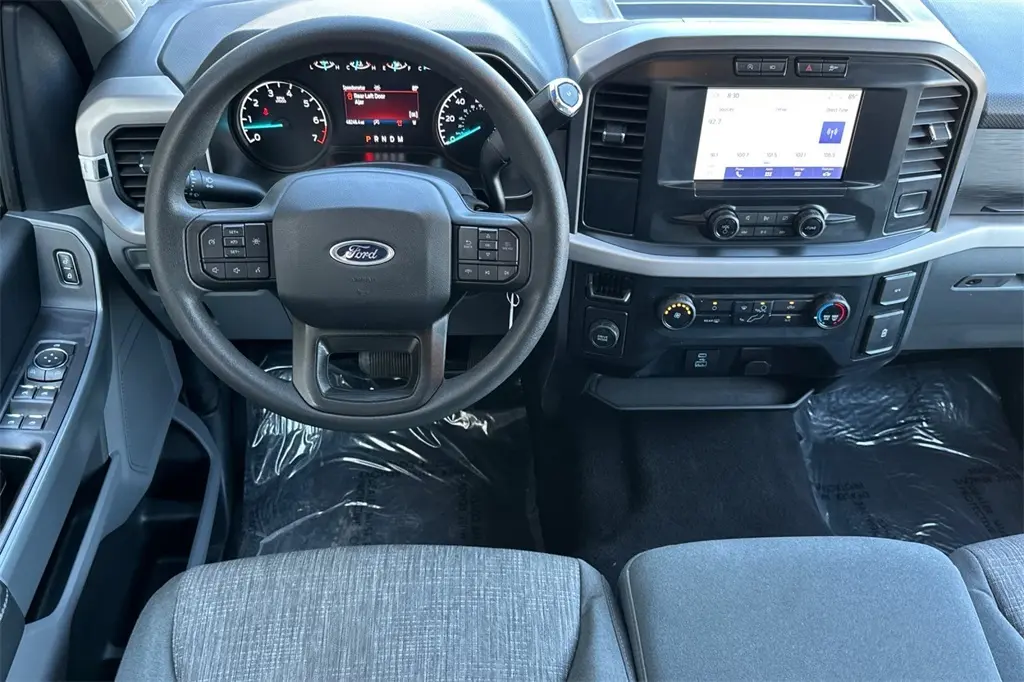2023 Ford F-150 XLT photo 13
