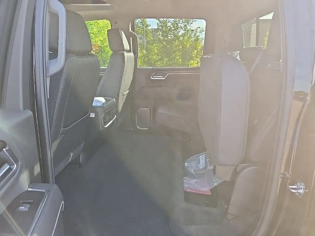 2025 Gmc Sierra HD Denali photo 32
