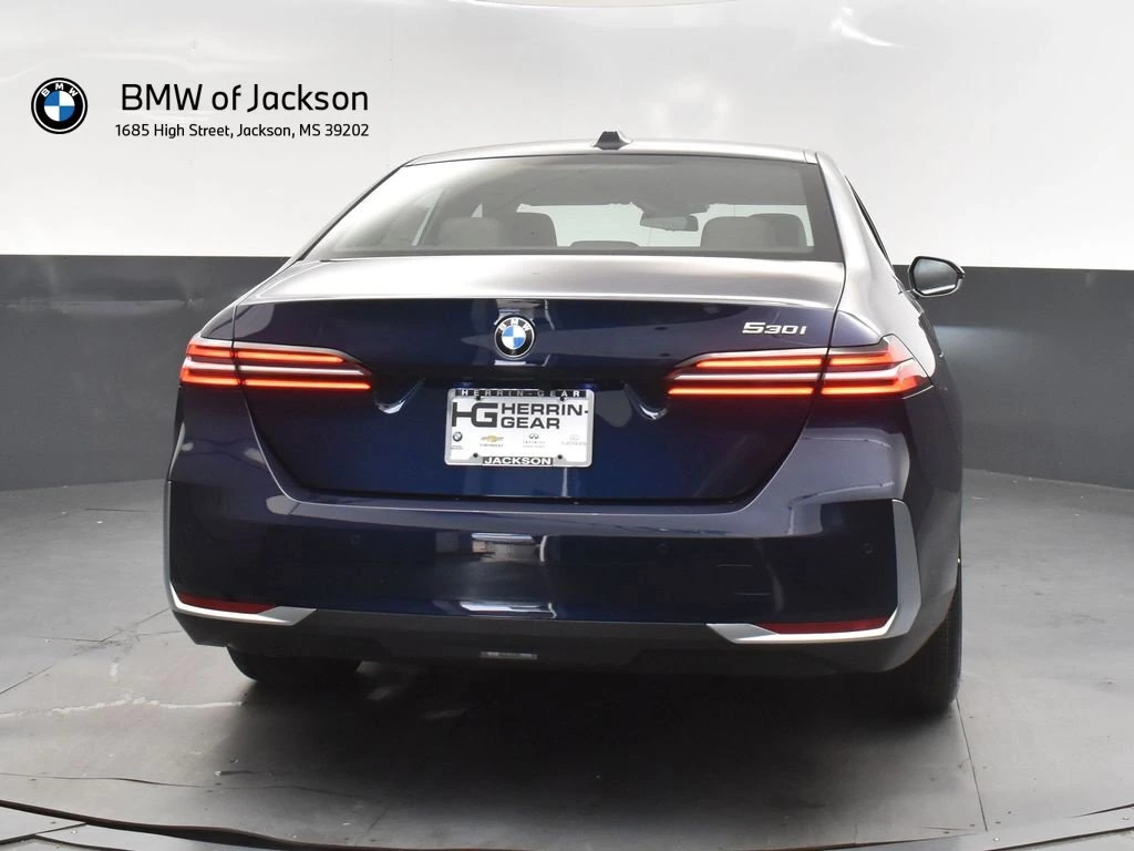 2026 BMW 5 Series 530i - Photo 7