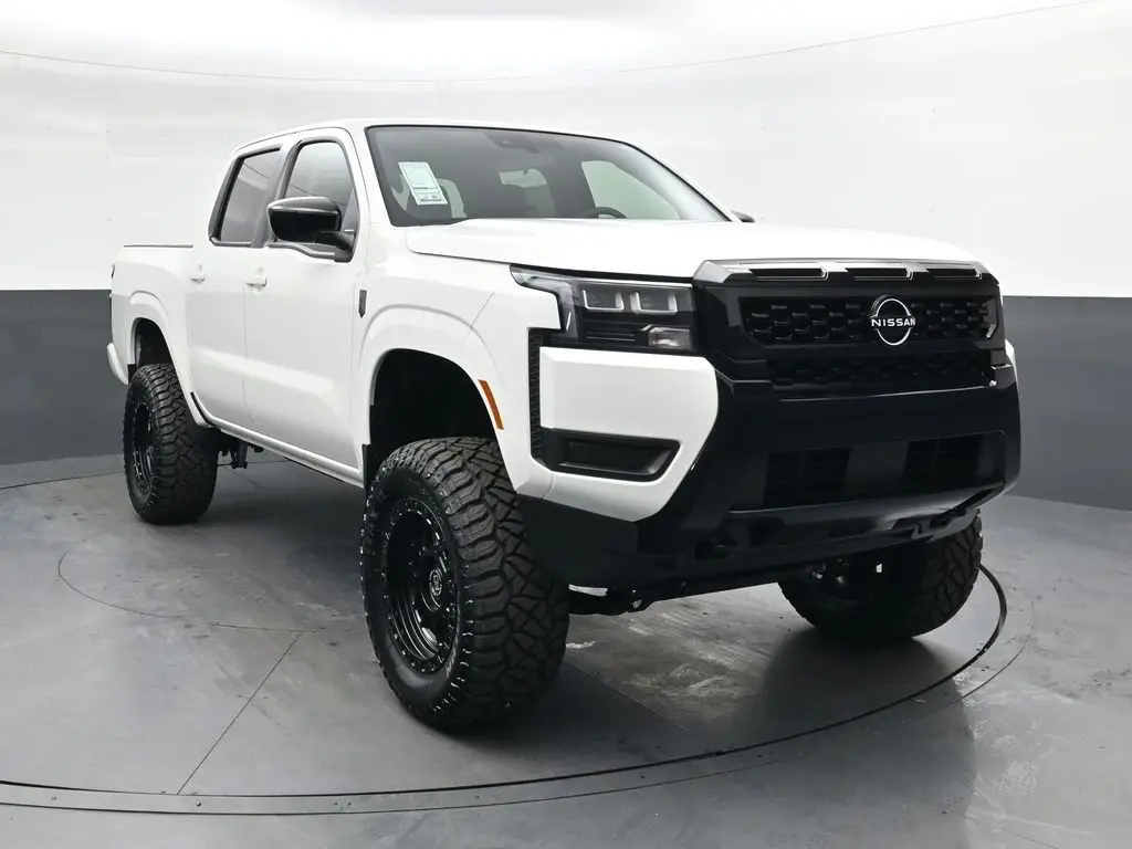 2026 Nissan Frontier SV's photo