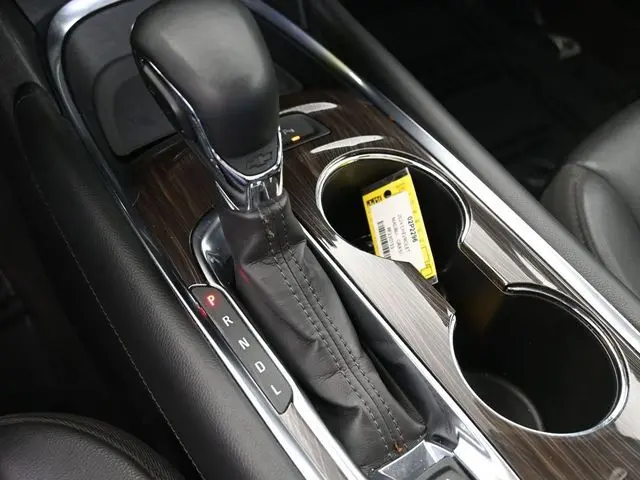 2024 Chevrolet Malibu Premier 2LT photo 19