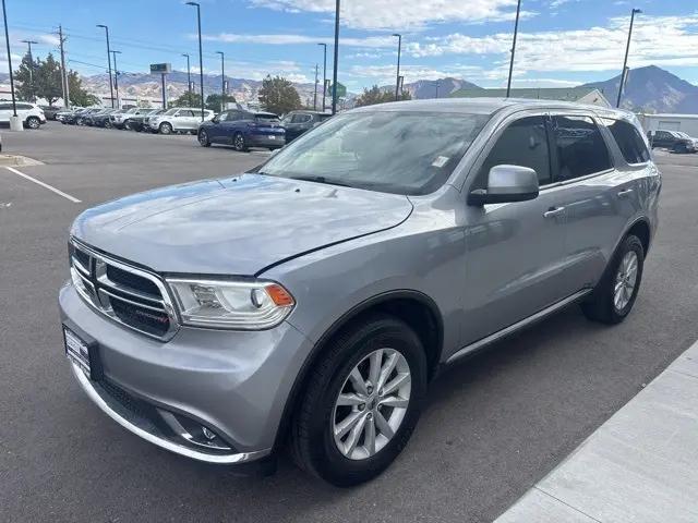 2020 Dodge Durango SXT photo 2