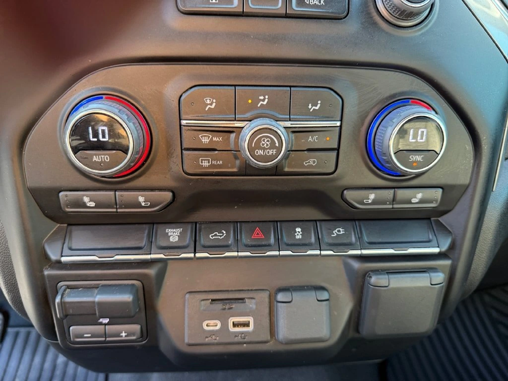 2023 Chevrolet Silverado 3500HD LTZ - Photo 15