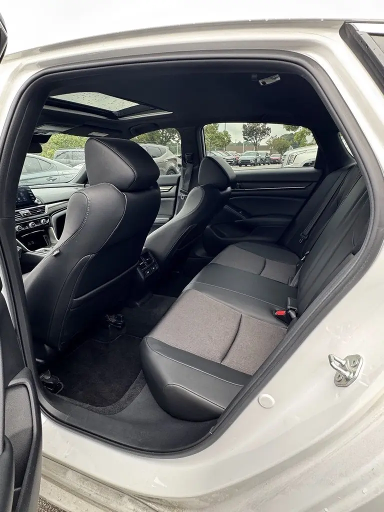 2022 Honda Accord Sport photo 13