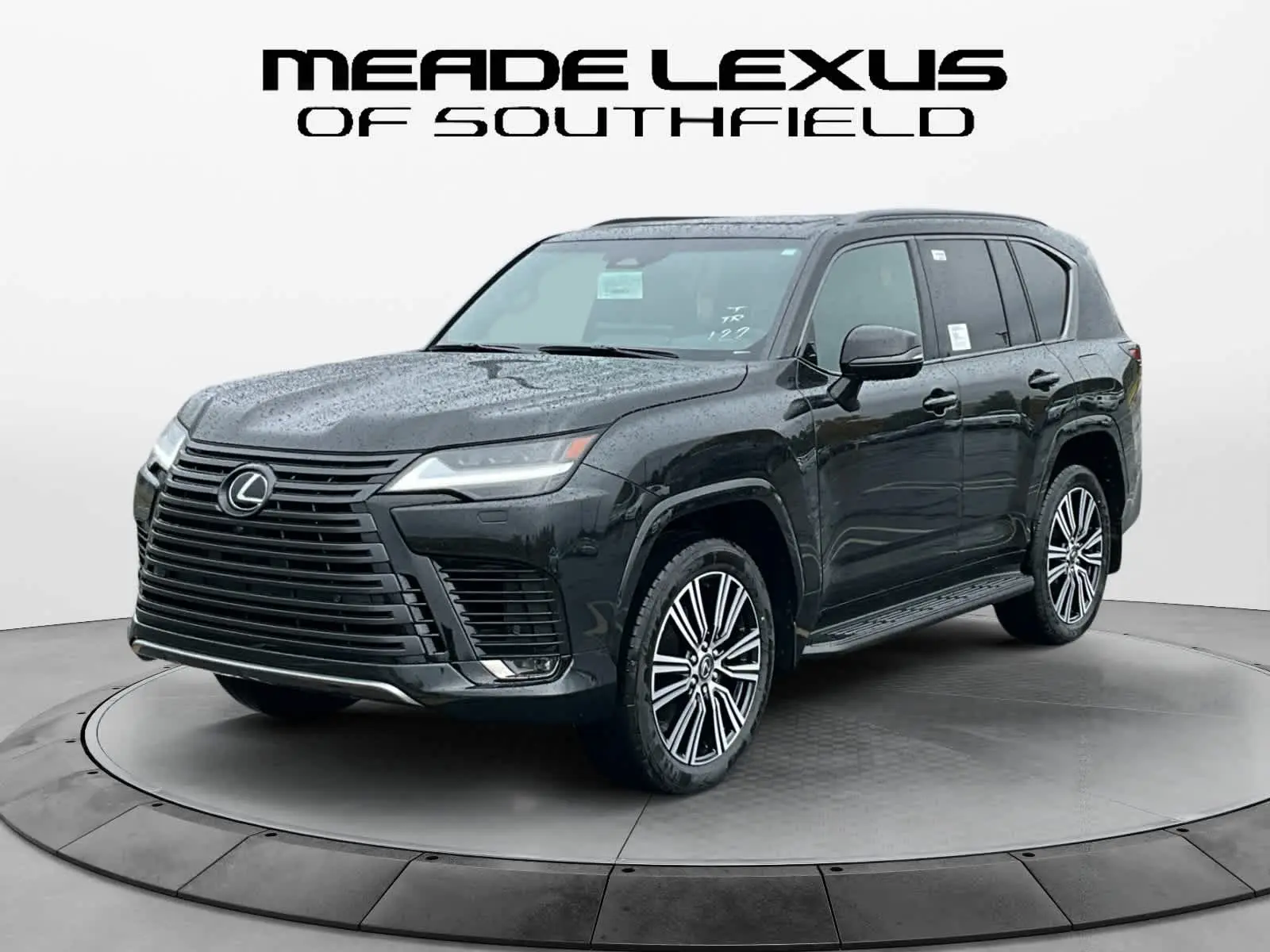 2025 Lexus LX Luxury's photo