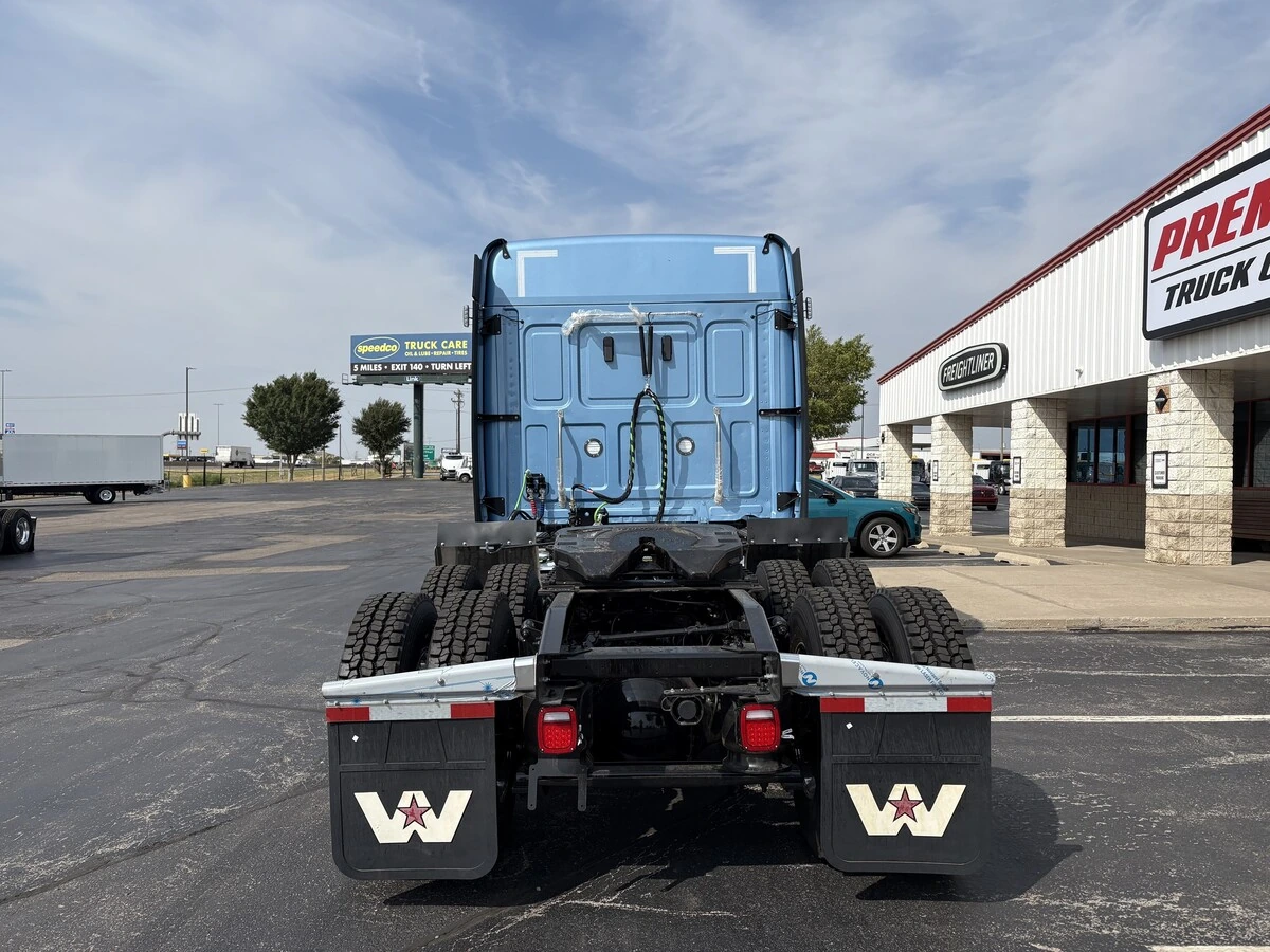 2027 Western Star 49X — photo 5