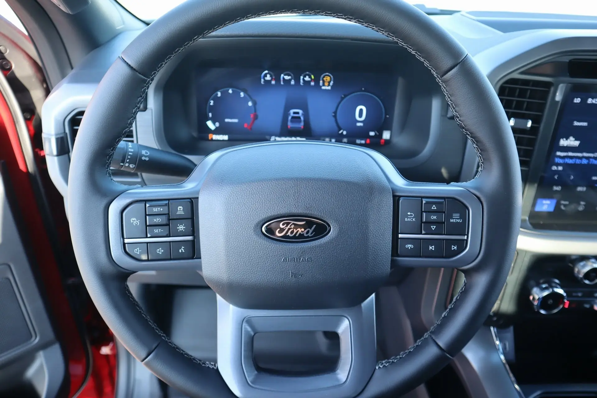 2025 Ford F-150 XLT photo 3