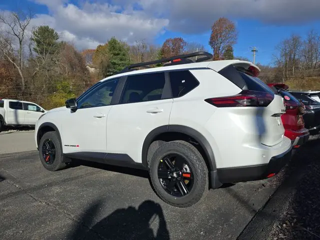 2026 Nissan Rogue SV photo 2