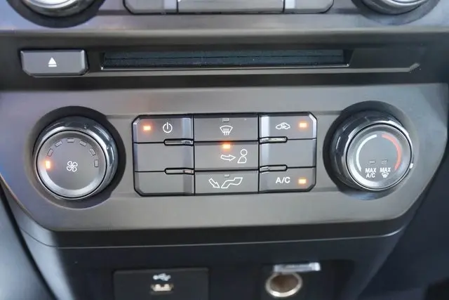 2016 Ford F-150 XL photo 15