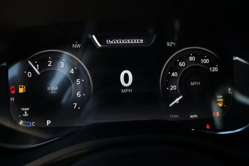 2026 Ram 1500 Laramie photo 4