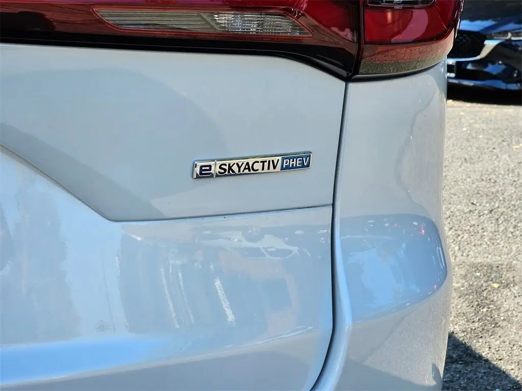 2024 Mazda CX-90 Plug-in Hybrid Premium photo 15