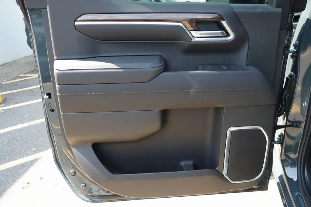 2026 Chevrolet Silverado 1500 LT1 photo 30