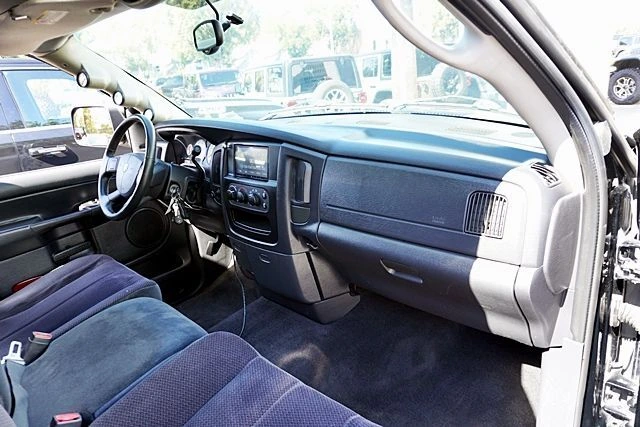 2005 Dodge Ram 3500 Pickup SLT - Photo 16