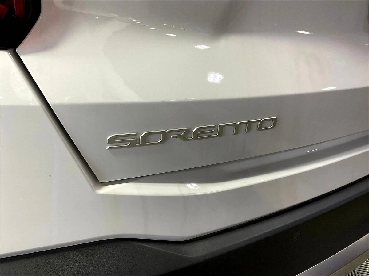 2026 Kia Sorento S - Photo 13