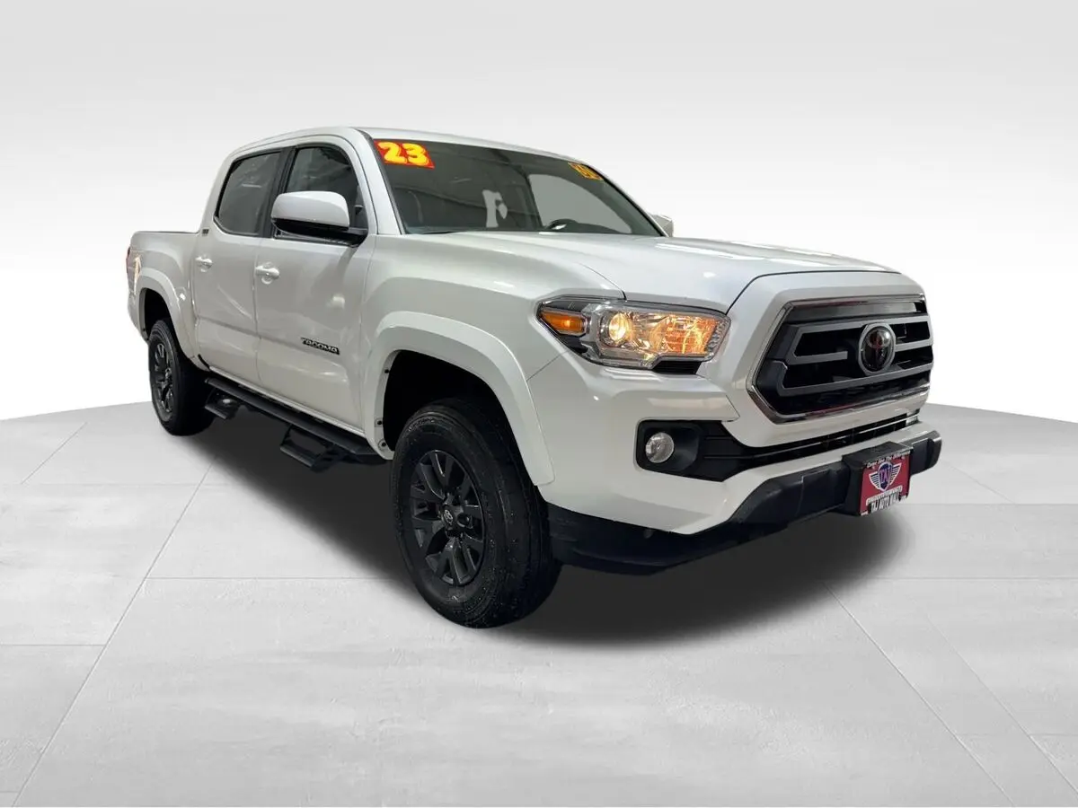 2023 Toyota Tacoma SR5 Double Cab Long Bed V6 4x4 photo 3