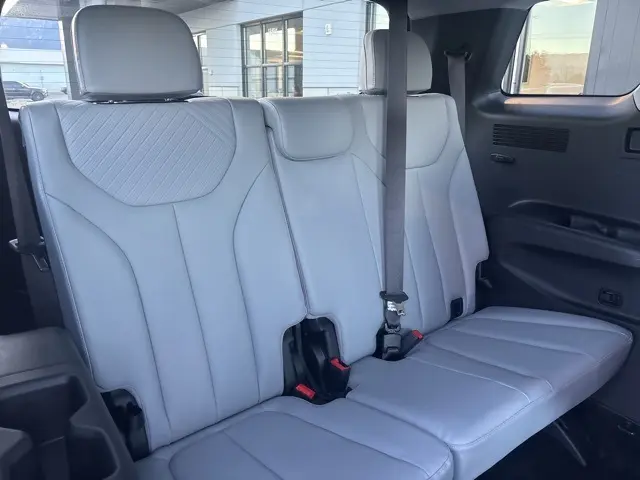 2024 Hyundai Palisade SEL photo 13
