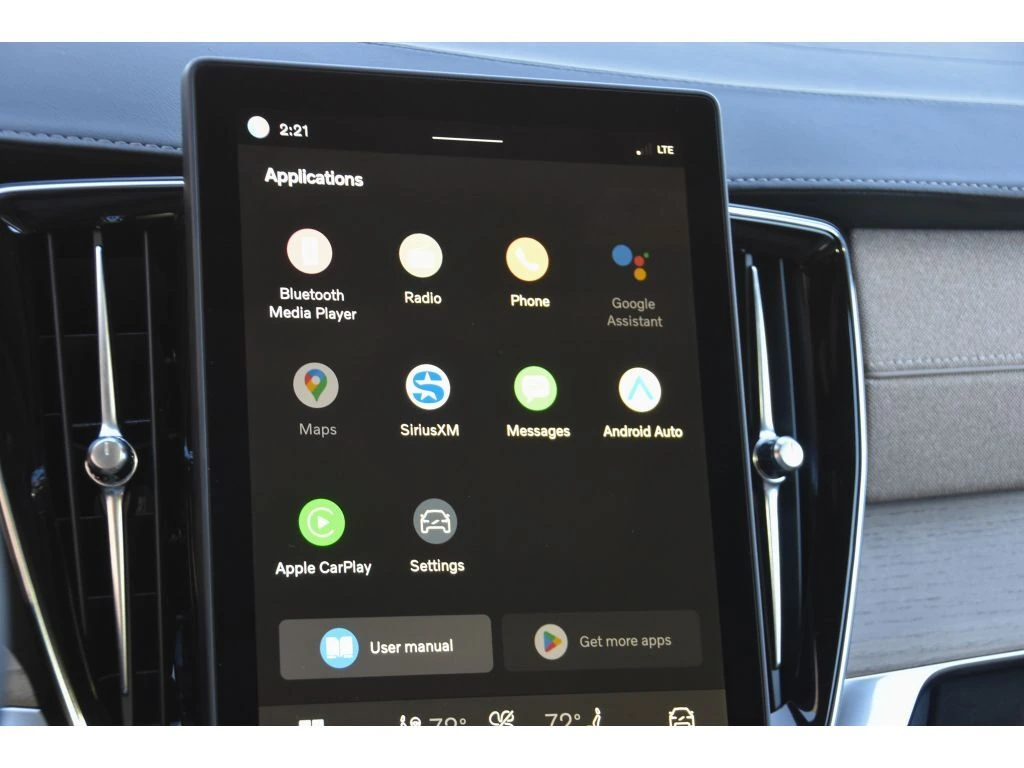 2026 Volvo - image 20