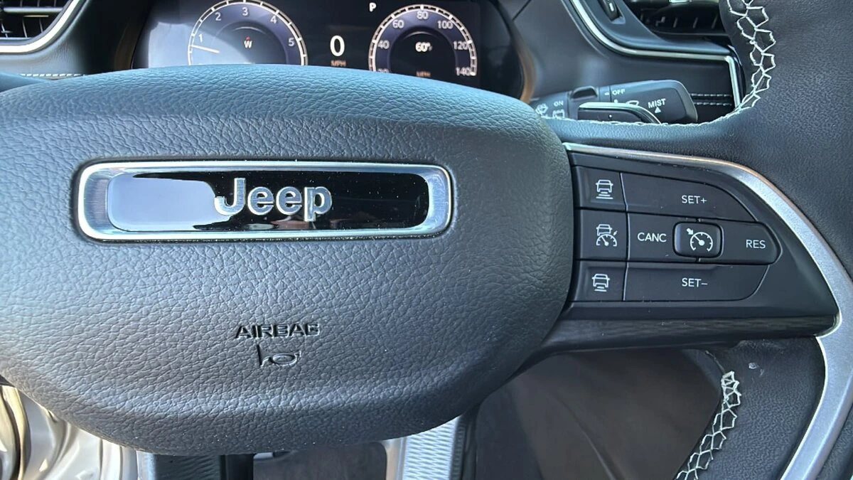 2025 Jeep Grand Cherokee Laredo - Photo 20