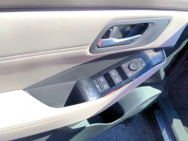 2026 Nissan Rogue Dark Armor - Photo 10
