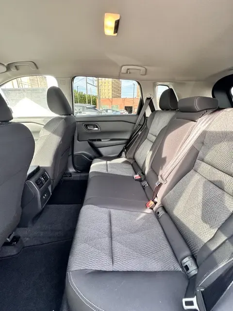 2026 Nissan Rogue SV photo 25