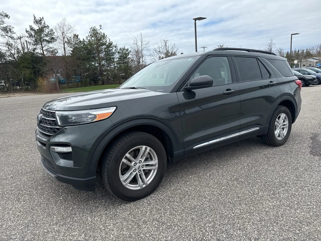 Vehicle Image 2