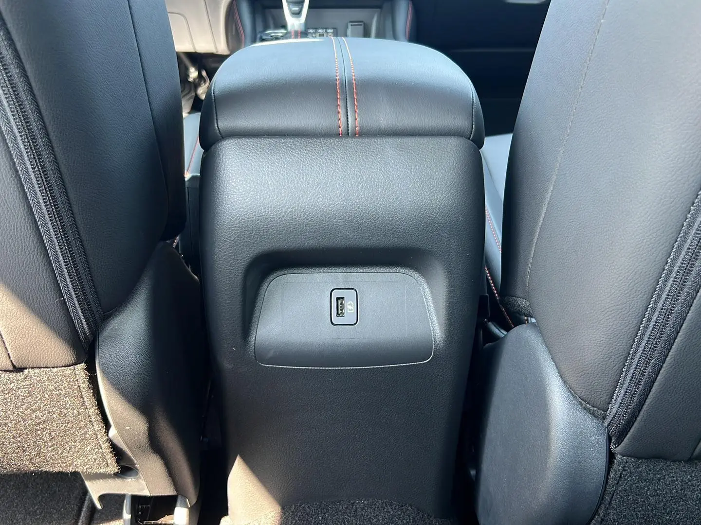 2025 Nissan Sentra SR photo 19
