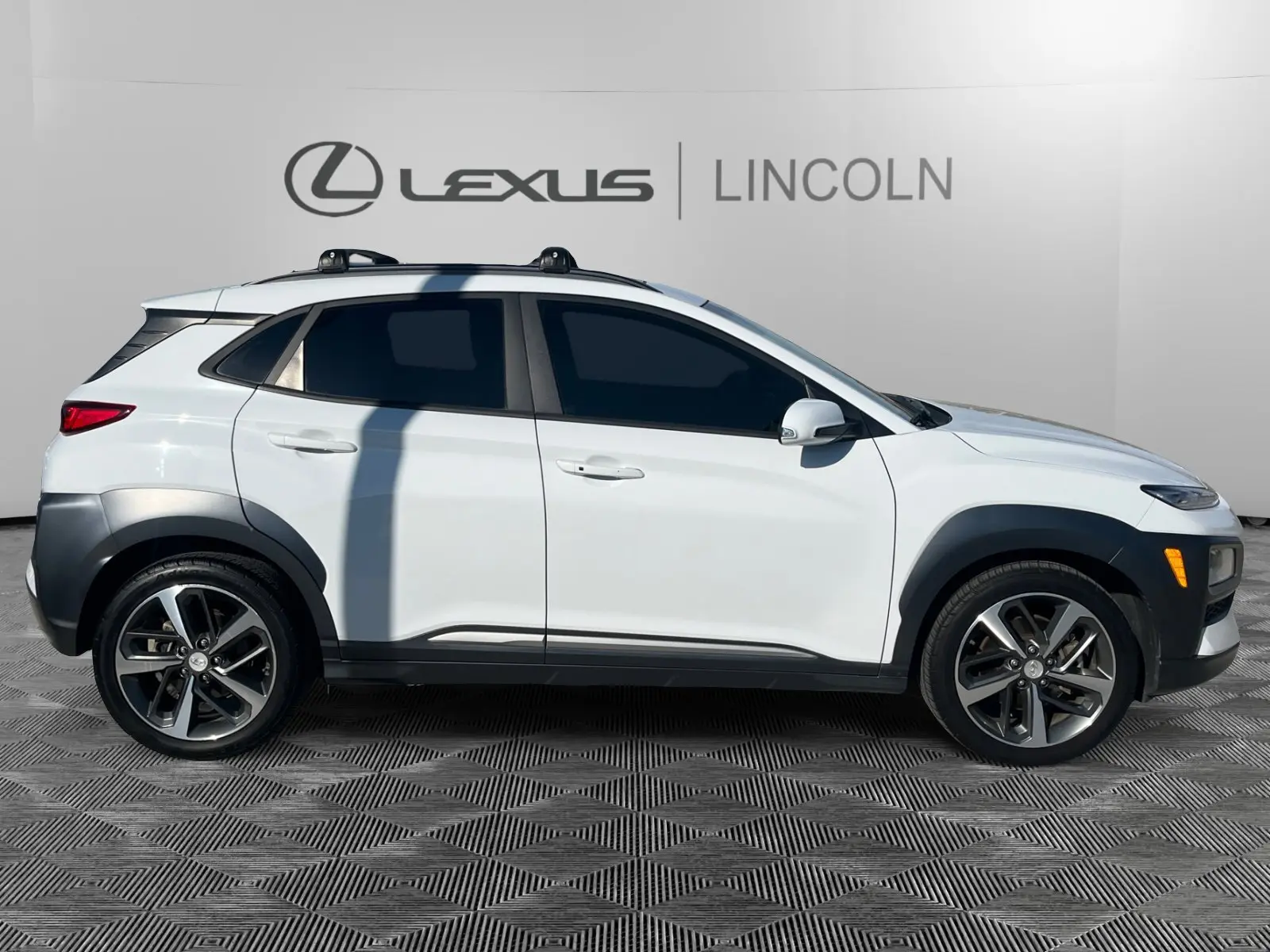 2020 Hyundai Kona Limited photo 3