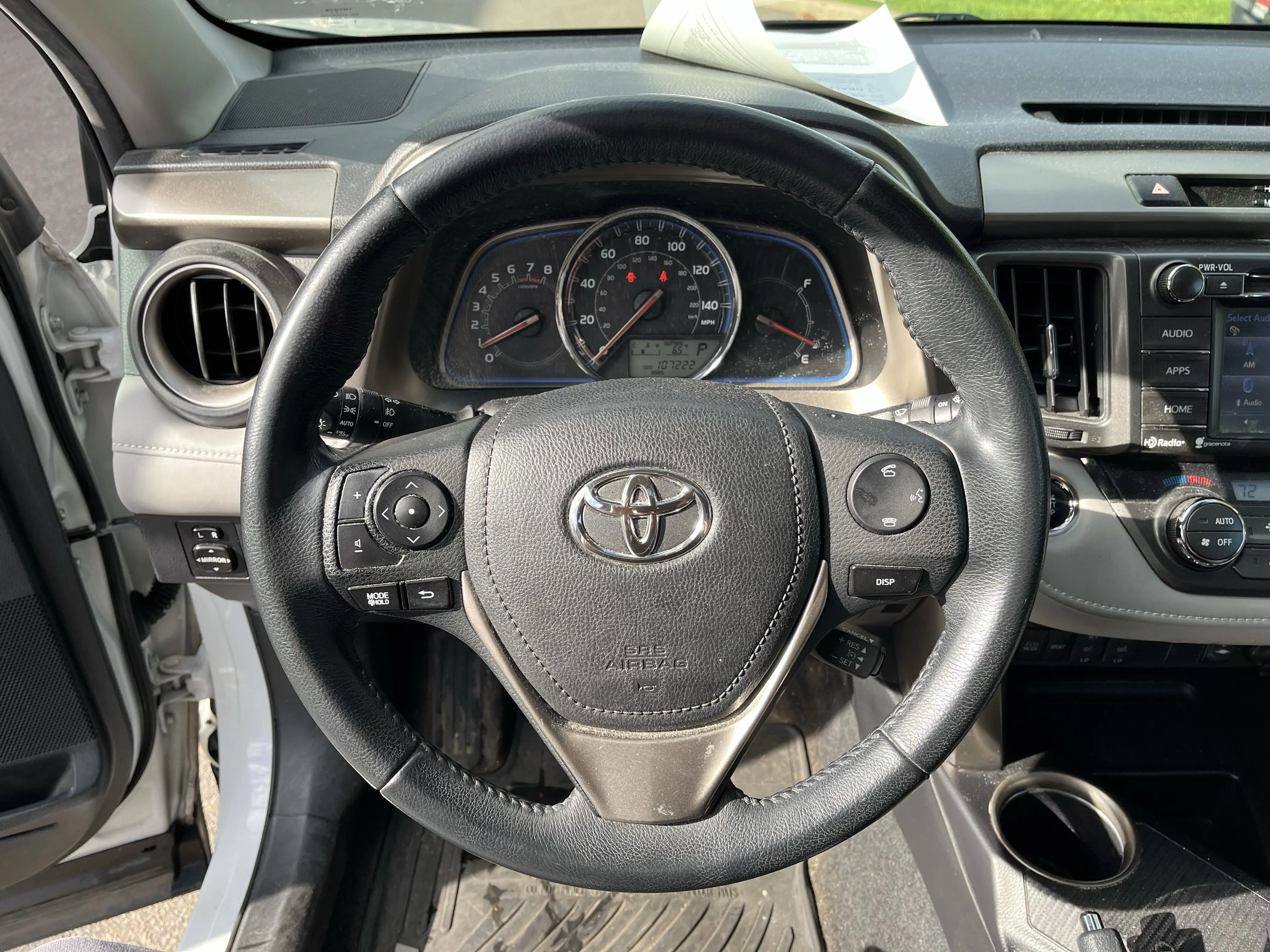 2015 Toyota RAV4 Limited photo 9