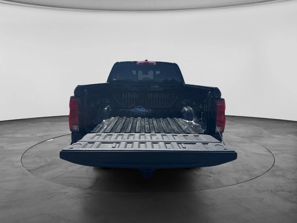 2026 Chevrolet Colorado LT - Photo 8