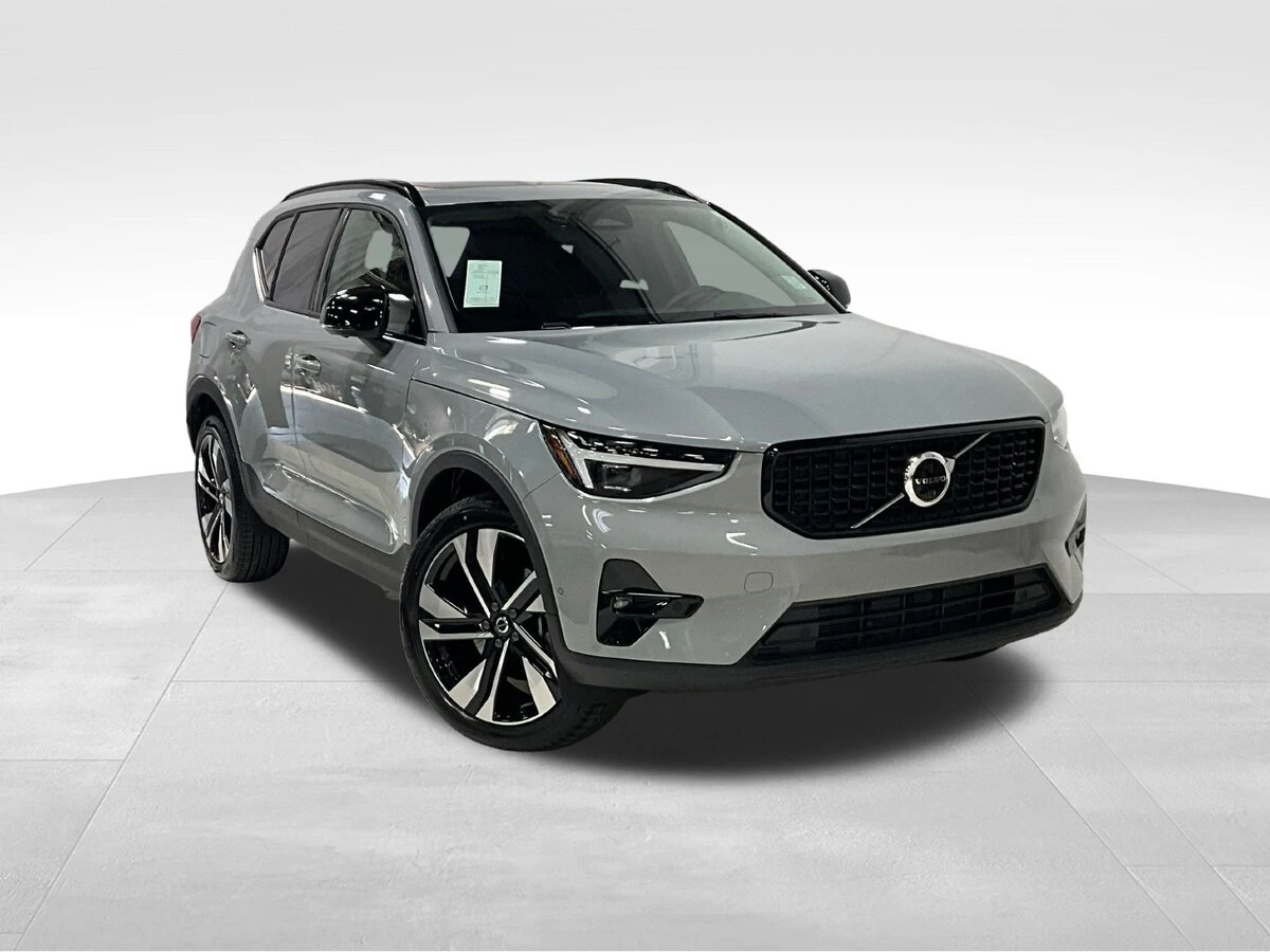 2026 Volvo XC40