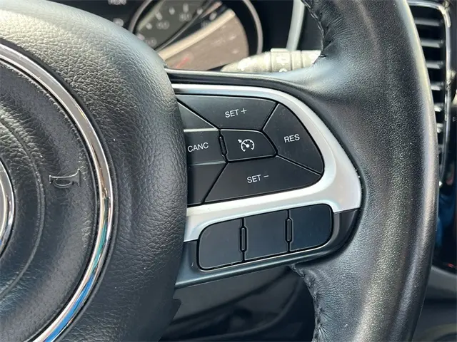 2020 Jeep Compass North Edition Latitude photo 13
