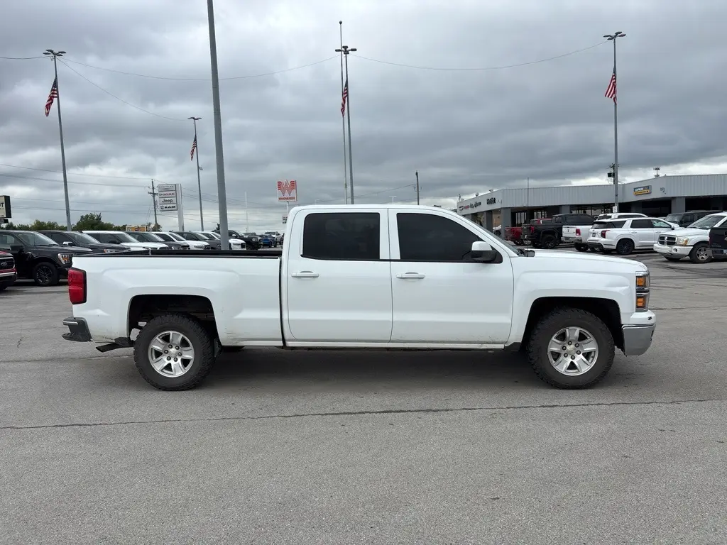 2015 Chevrolet Silverado 1500 LT1 photo 2