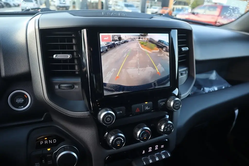 2025 Ram 1500 Tradesman photo 6