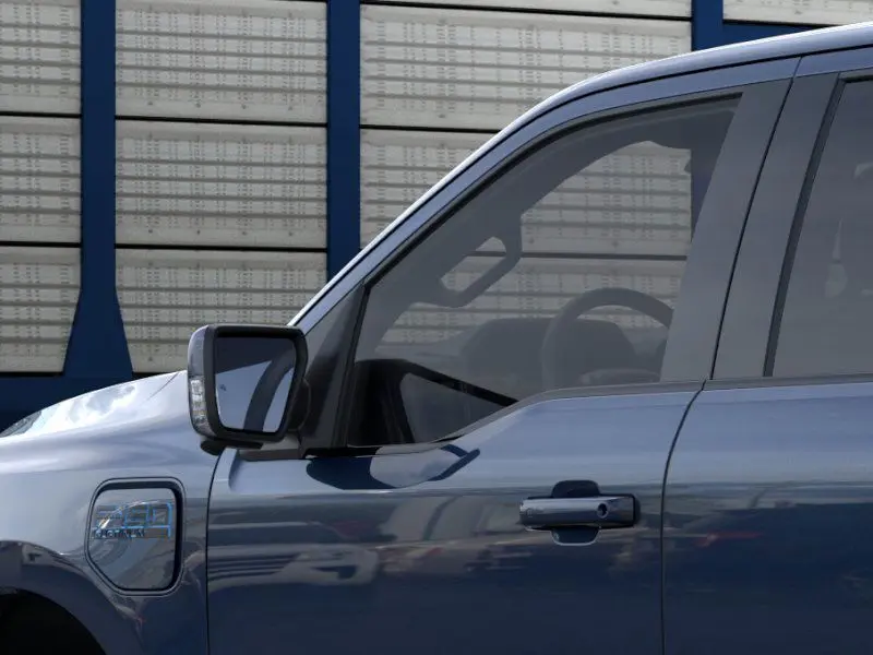 2025 Ford F-150 Lightning Platinum photo 19