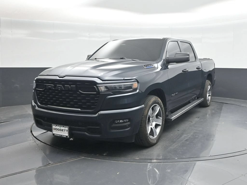 2026 RAM 1500 Pickup Express