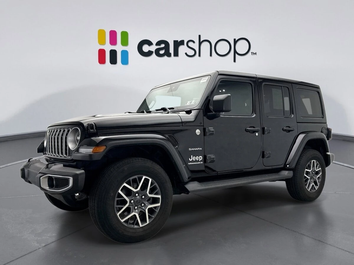 2024 Jeep Wrangler Sahara's photo