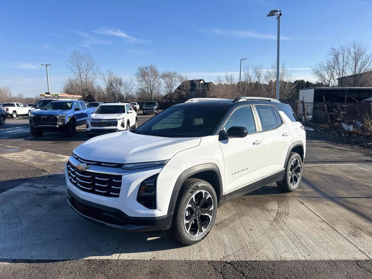 2026 Chevrolet Equinox LT 1.5T's photo