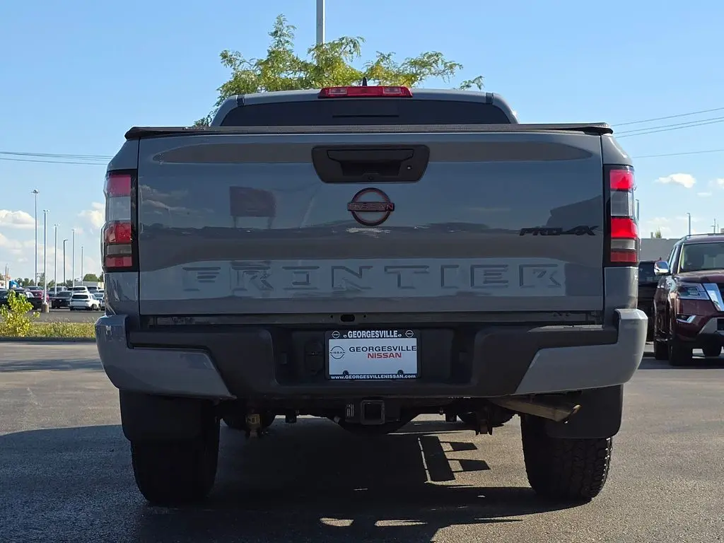2023 Nissan Frontier PRO-4X photo 16