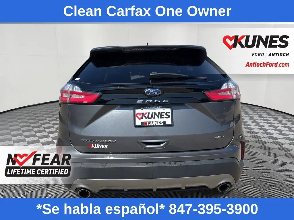 2024 Ford Edge Titanium photo 4