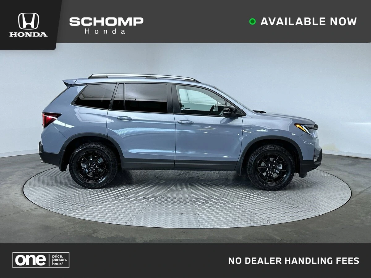 2024 Honda Passport 3.5 TrailSport 4WD Auto's photo