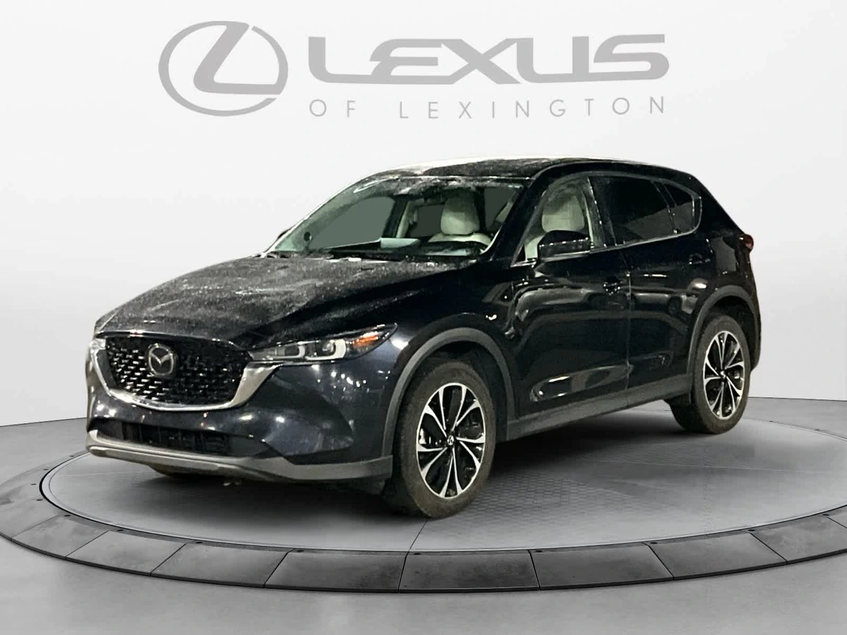 2022 Mazda CX-5 S Preferred package's photo
