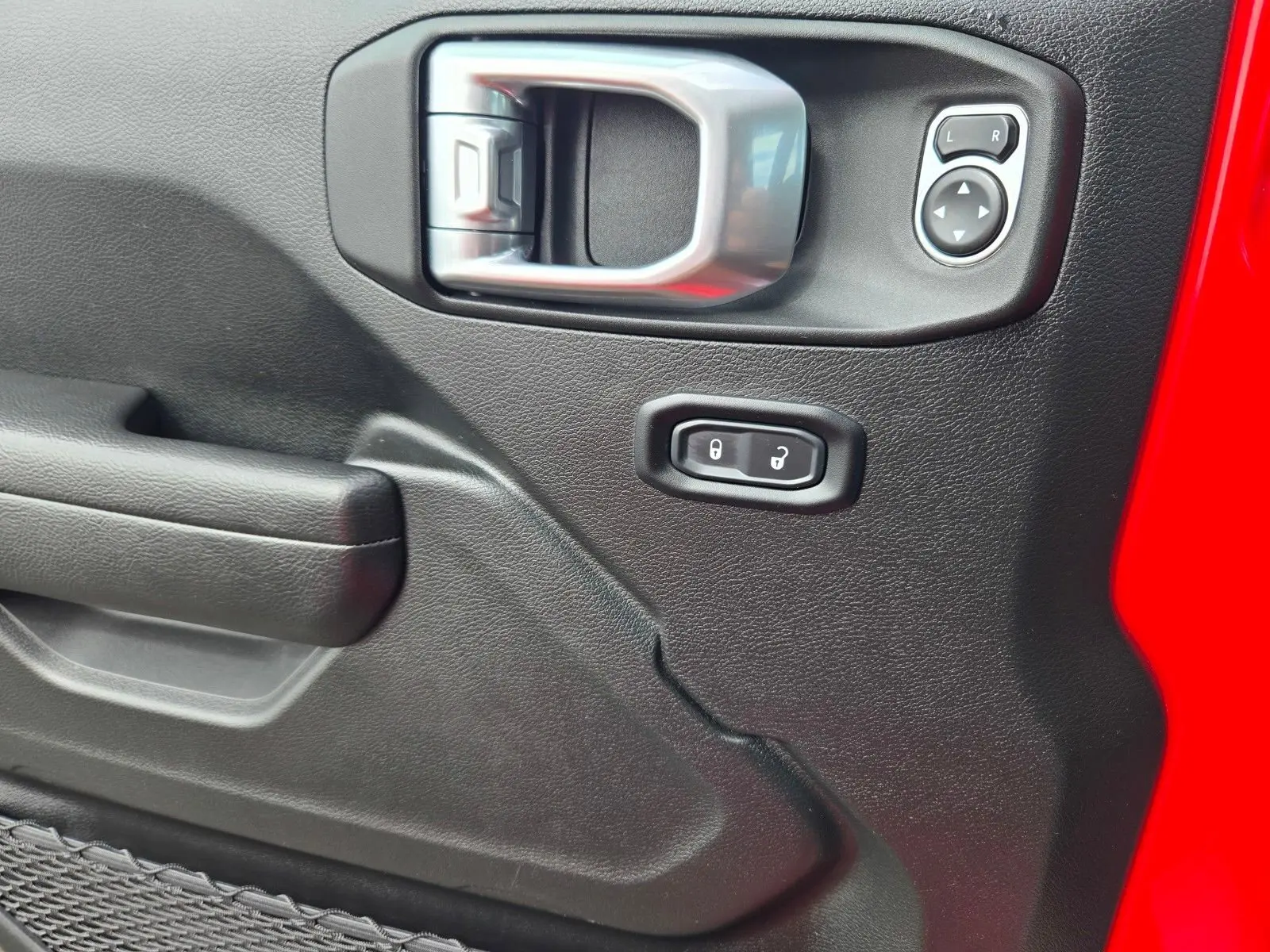 2024 Jeep Wrangler 4xe Sport S photo 16