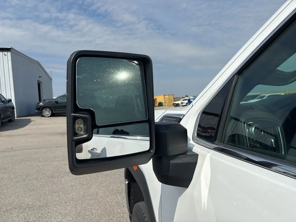 2020 Gmc Sierra SLE photo 22